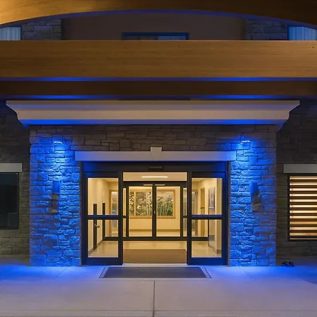 Holiday Inn Express & Suites Glendive By Ihg-3